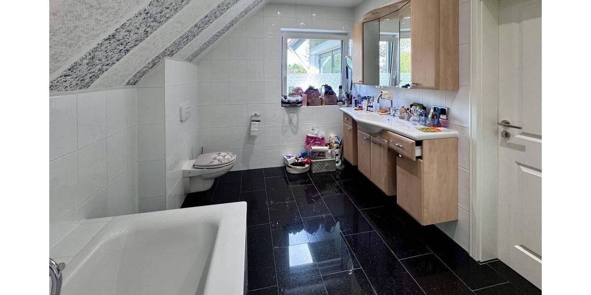 Einfamilienhaus Ratingen Breitscheid - 4 Zimmer, 315 m&sup2;, 1.300.000&euro; | Angebot:26455353