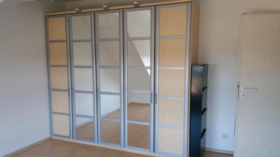 Dachgeschoßwohnung Velbert - 2 Zimmer, 78 m&sup2;, 818&euro; | Angebot:27544552