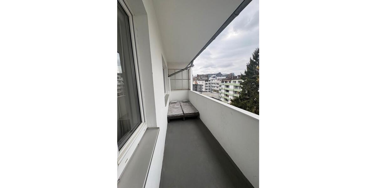 Etagenwohnung Düsseldorf Derendorf - 2 Zimmer, 65 m&sup2;, 650&euro; | Angebot:26033008