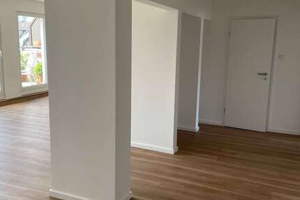 Wohnung Düsseldorf Stadtmitte - 3 Zimmer, 104 m&sup2;, 1.456&euro; | Angebot:25365239
