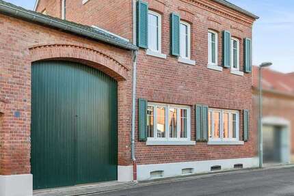 Haus Neuss-Röckrath Röckrath - 7 Zimmer, 218 m&sup2;, 950.000&euro; | Angebot:24851166