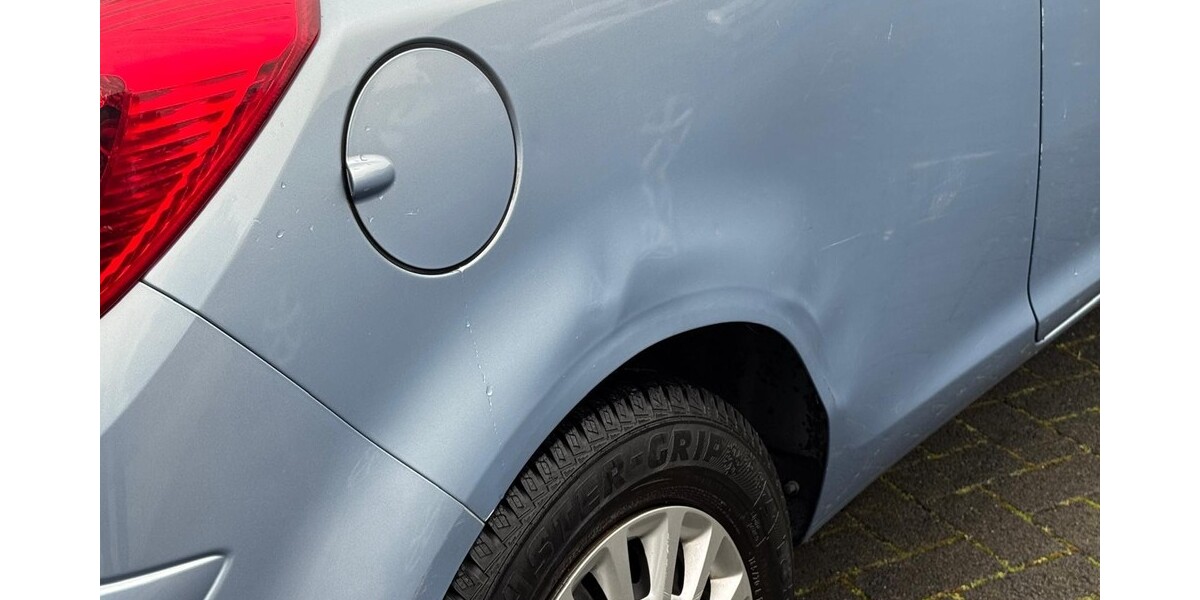 Opel Corsa D 125.600 km 2.000 &euro; Grevenbroich 41515