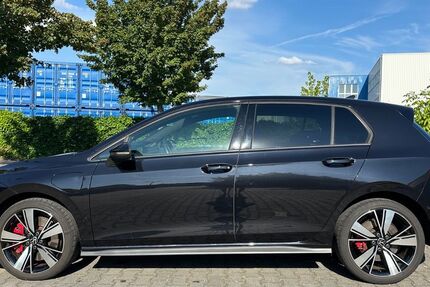 VW Golf 56.000 km 23.500 &euro; Kaarst 41564