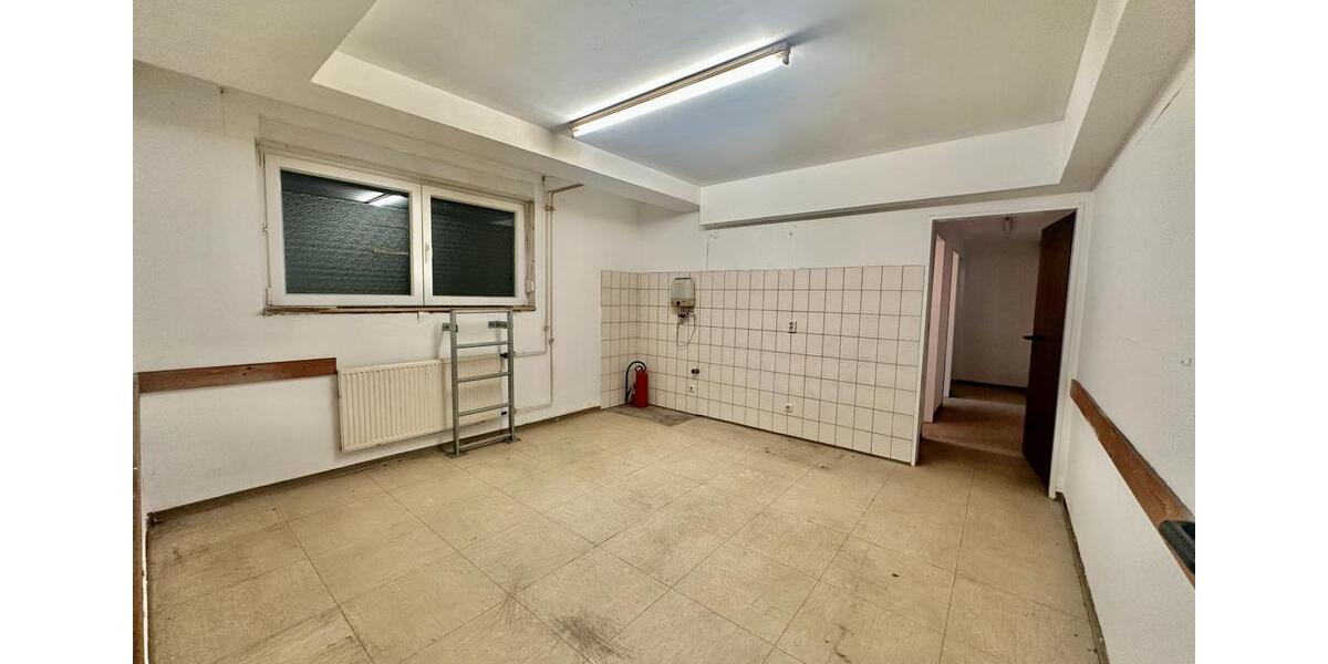 Gewerbeobjekt Essen Stadtbezirk VIII - 4.650&euro; | Angebot:25858219