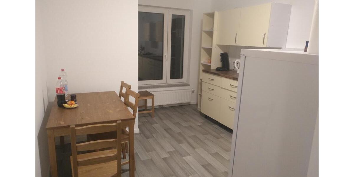 Etagenwohnung Essen Stadtbezirk VI - 1 Zimmer, 71 m&sup2;, 400&euro; | Angebot:27550530