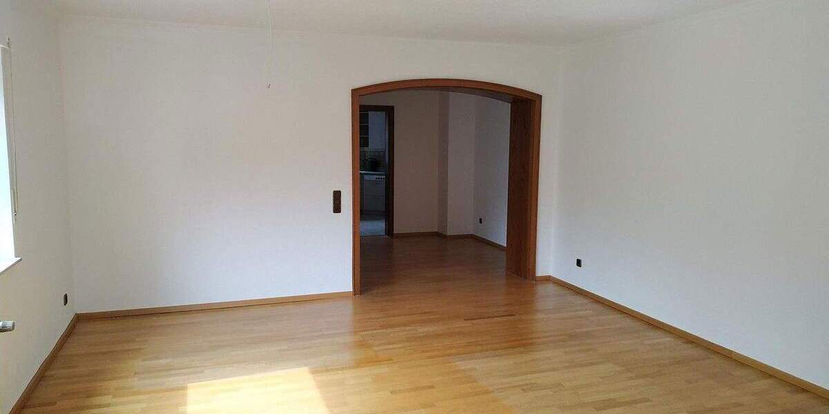 Etagenwohnung Krefeld Hüls - 2 Zimmer, 74 m&sup2;, 850&euro; | Angebot:25760379