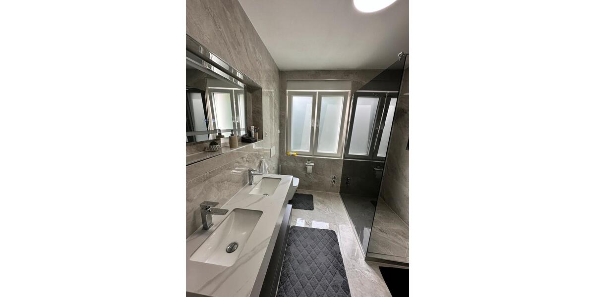 Doppelhaushälfte Velbert Velbert-Mitte - 6 Zimmer, 171 m&sup2;, 600.000&euro; | Angebot:27030686