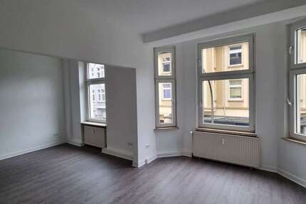 Wohnung Duisburg Rheinhausen - 5 Zimmer, 145 m&sup2;, 1.410&euro; | Angebot:25976589