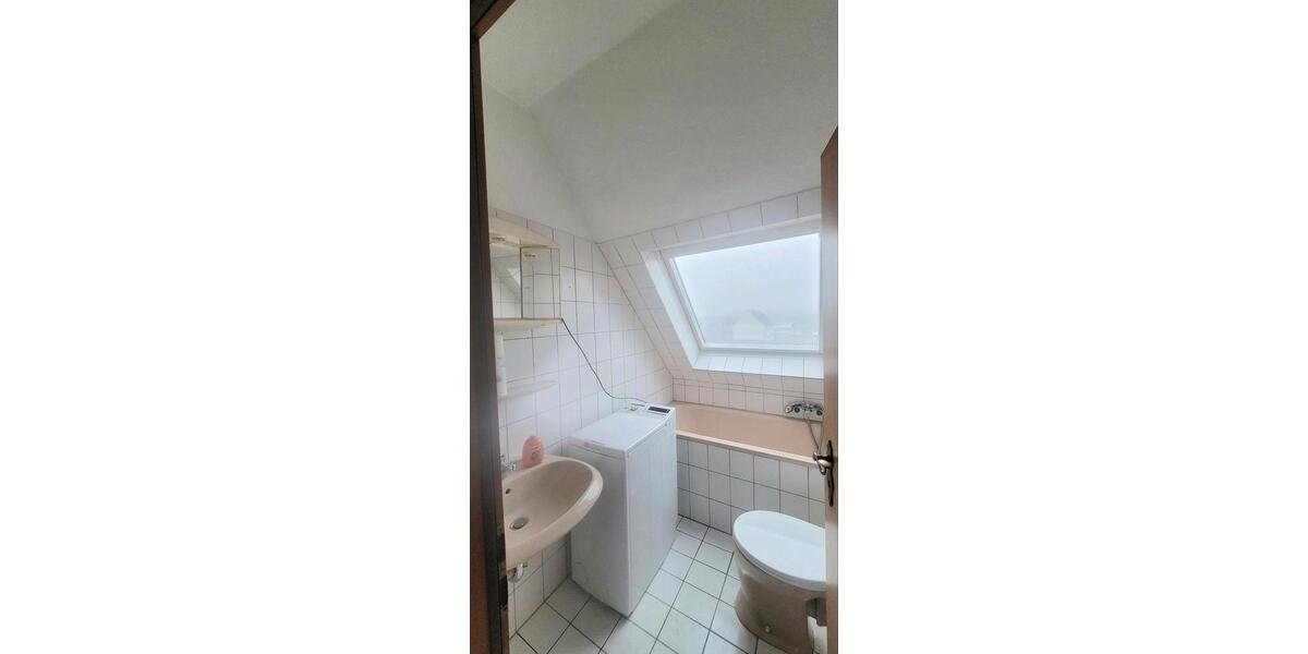 Dachgeschoßwohnung Oberhausen Alstaden - 1 Zimmer, 40 m&sup2;, 440&euro; | Angebot:26147734