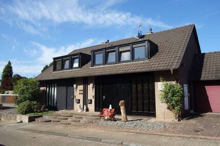 Haus Düsseldorf Hubbelrath - 7 Zimmer, 237 m&sup2;, 870.000&euro; | Angebot:25727994