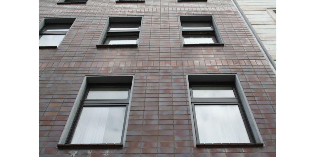 Provisionsfrei* Top modernisierte Kapitalanlage ohne Sanierungsstau in Duisburg-Hochfeld - Mehrfamilienhaus mit 277 m² Wohnfläche, vollvermietet, provisionsfrei vom Dachdecker - Mehrfamilienhaus, Wohnhaus Duisburg Duisburg-Mitte | Angebot:26067970