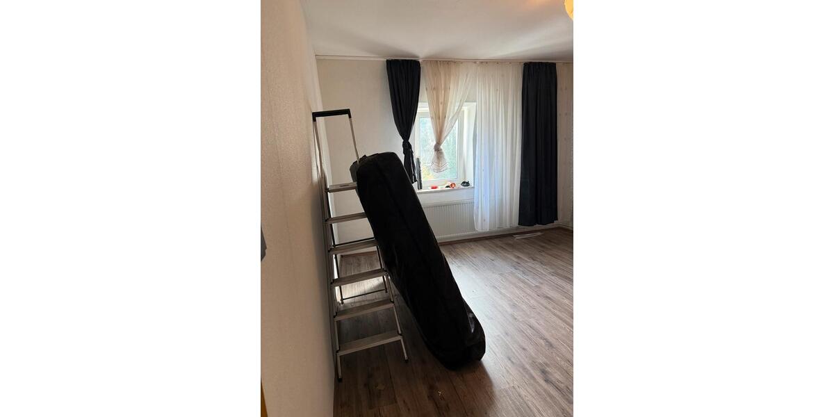 Etagenwohnung Wuppertal Barmen - 4 Zimmer, 88 m&sup2;, 700&euro; | Angebot:25959309