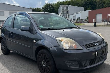 Ford Fiesta 165.500 km 1.100 &euro; Remscheid 42853