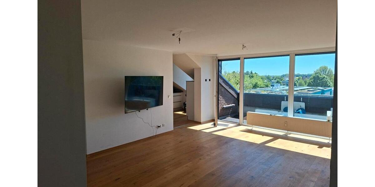 Dachgeschoßwohnung Neuss Allerheiligen - 2.5 Zimmer, 85 m&sup2;, 1.400&euro; | Angebot:26415665