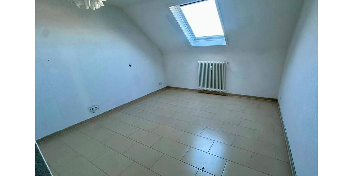 Etagenwohnung Solingen Wald - 4 Zimmer, 115 m&sup2;, 1.400&euro; | Angebot:25922776