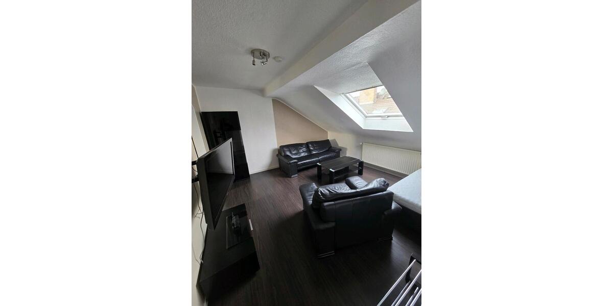 Dachgeschoßwohnung Krefeld Bockum - 1 Zimmer, 36 m&sup2;, 520&euro; | Angebot:25943417