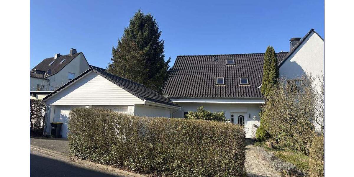 Doppelhaushälfte Essen Heidhausen - 5 Zimmer, 198 m&sup2;, 750.000&euro; | Angebot:25695444
