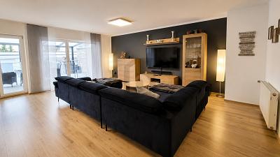 RAUM FÜR FAMILIE, ARBEIT UND RENDITE IN RUHIGER LAGE - Reihenmittelhaus Oberhausen Schmachtendorf | Angebot:26958592