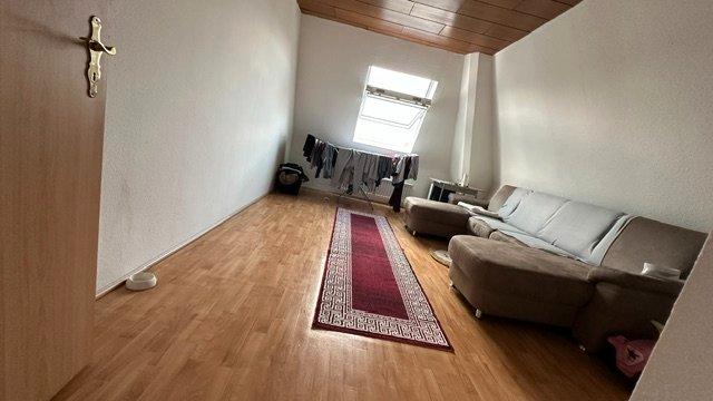 Dachgeschoßwohnung Duisburg Duisburg-Mitte - 5 Zimmer, 140 m&sup2;, 1.500&euro; | Angebot:26421993