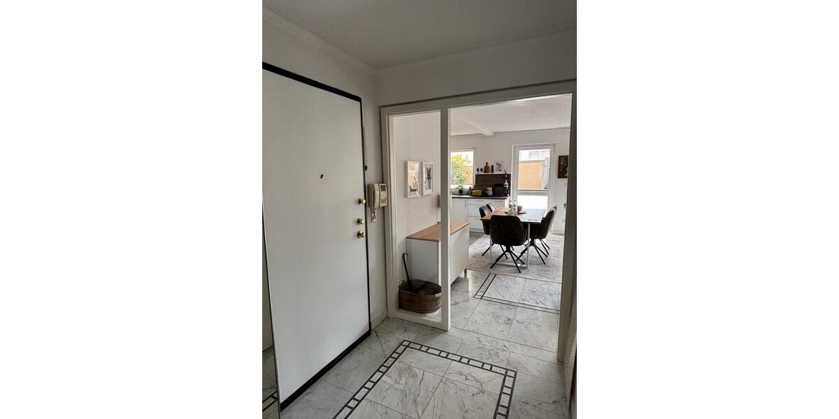 Erdgeschoßwohnung Solingen Ohligs - 2 Zimmer, 65 m&sup2;, 1.100&euro; | Angebot:25709798