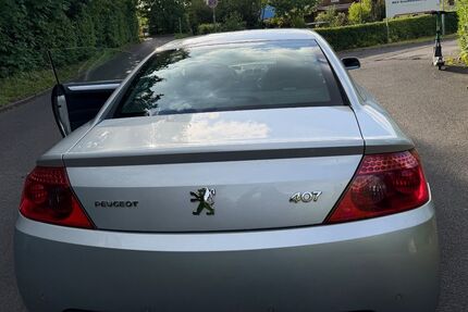 Peugeot 407 54.345 km 4.600 &euro; Düsseldorf 40468