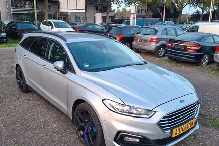 Ford Mondeo 229.369 km 8.999 &euro; Duisburg 47179