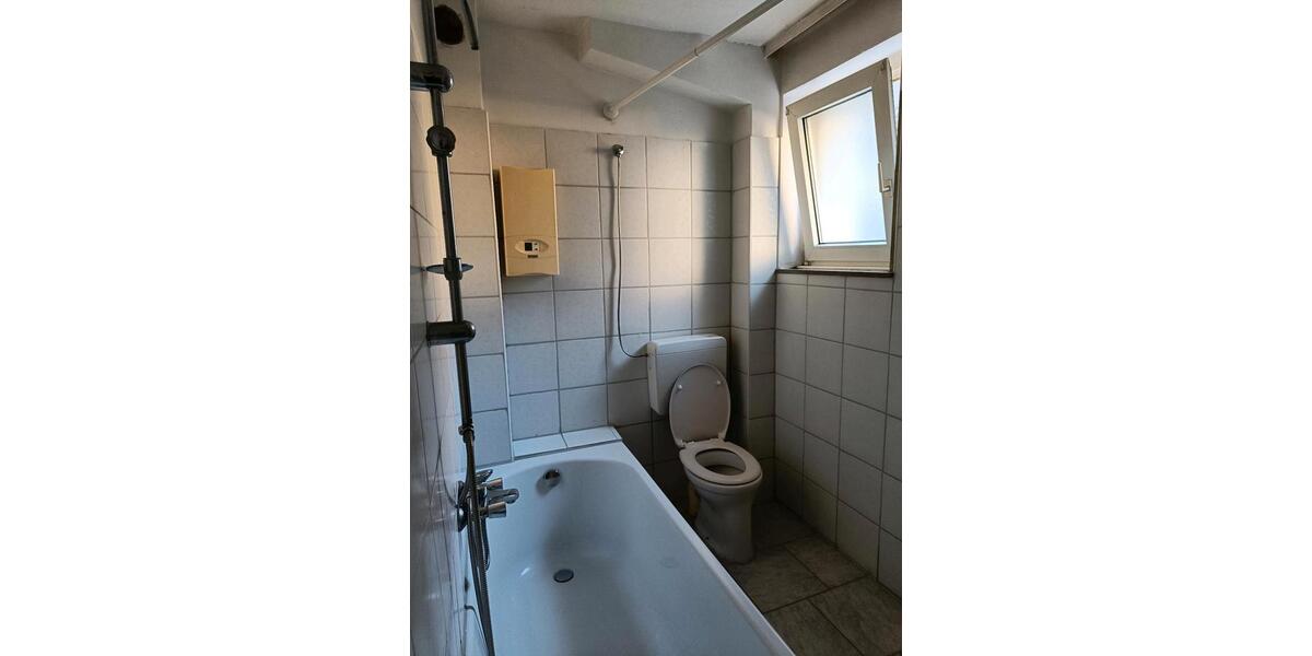Erdgeschoßwohnung Solingen Mitte - 2 Zimmer, 45 m&sup2;, 570&euro; | Angebot:25343073