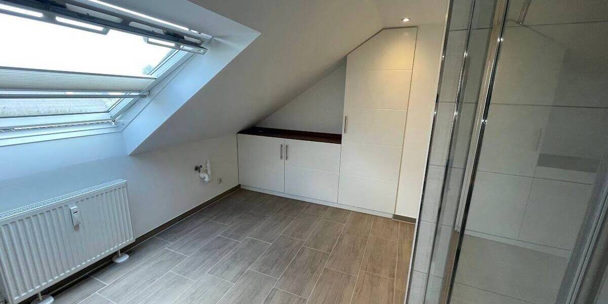 Etagenwohnung Duisburg Röttgersbach - 2 Zimmer, 82 m&sup2;, 758&euro; | Angebot:26572994