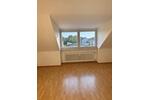 Dachgeschoßwohnung Duisburg Duisburg-Mitte - 3 Zimmer, 63 m&sup2;, 500&euro; | Angebot:27544571