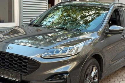 Ford Kuga 134.000 km 14.999 &euro; Düsseldorf 40231