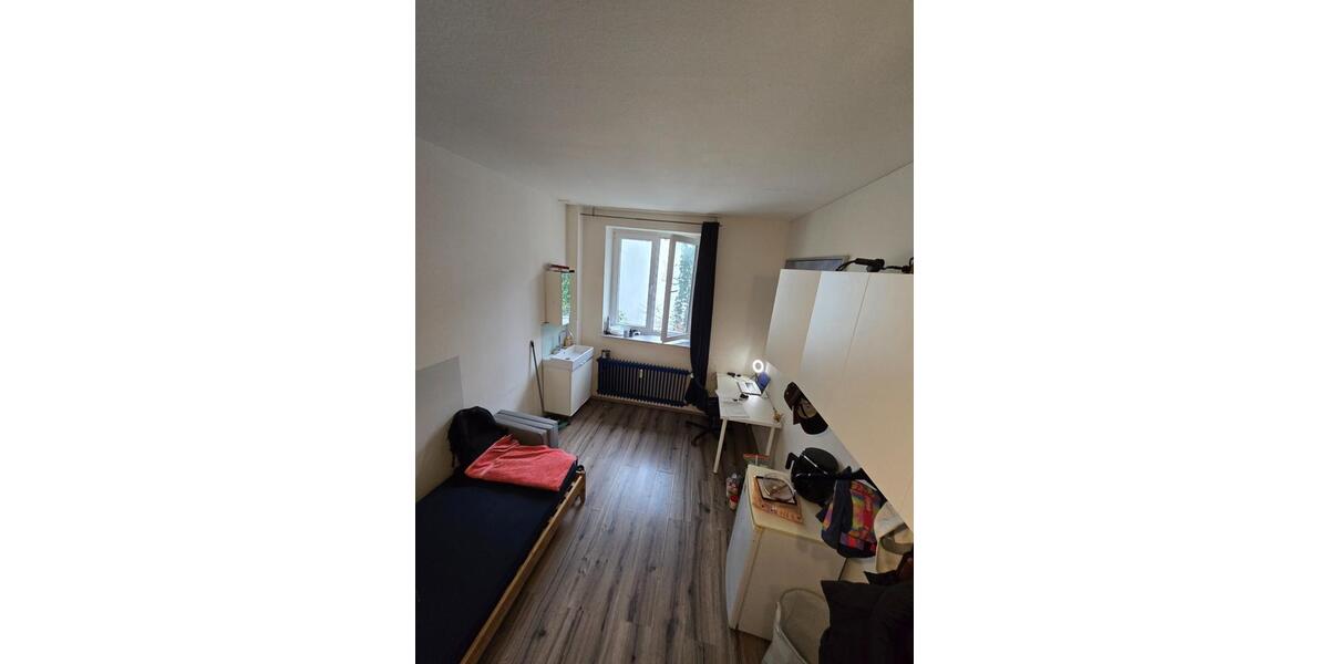 Etagenwohnung Düsseldorf Pempelfort - 1 Zimmer, 1 m&sup2;, 560&euro; | Angebot:25887295