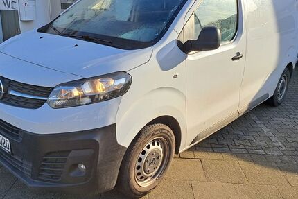 Opel Vivaro 114.579 km 17.290 &euro; Essen 45307