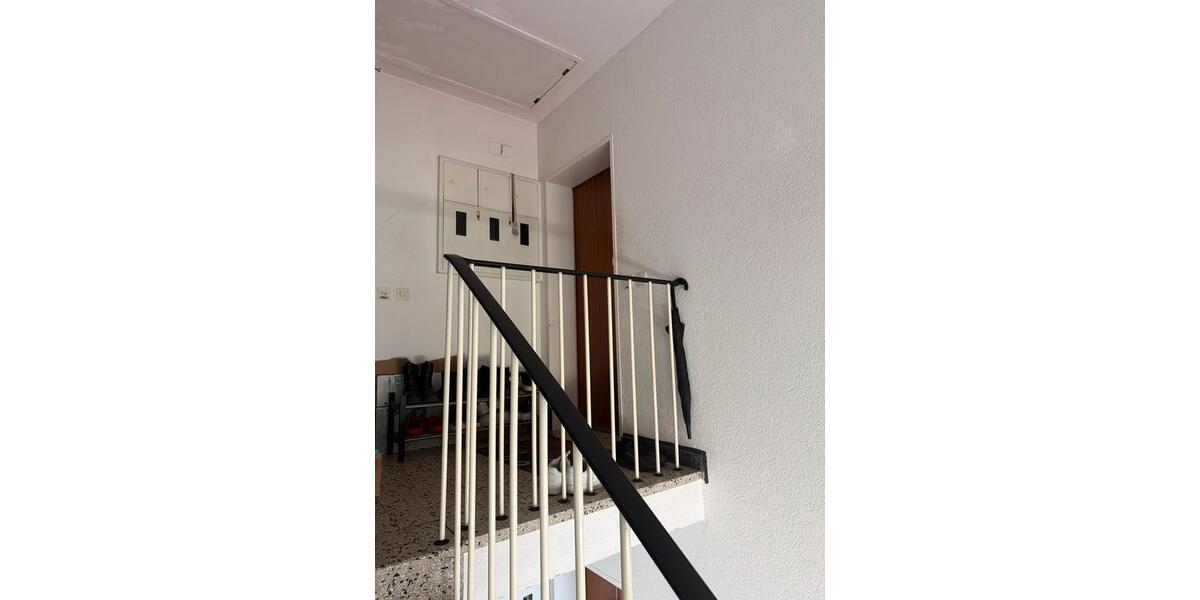 Dachgeschoßwohnung Remscheid Lüttringhausen - 3.5 Zimmer, 82 m&sup2;, 149.500&euro; | Angebot:27096081