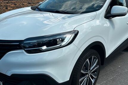 Renault Kadjar 90.700 km 8.400 &euro; Düsseldorf 40470