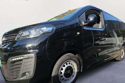 Opel Vivaro 67.935 km 21.999 &euro; Düsseldorf 40231