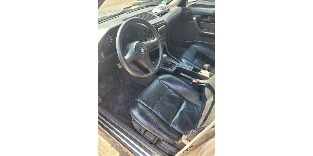 BMW E34 299.960 km 5.400 &euro; Duisburg 47051