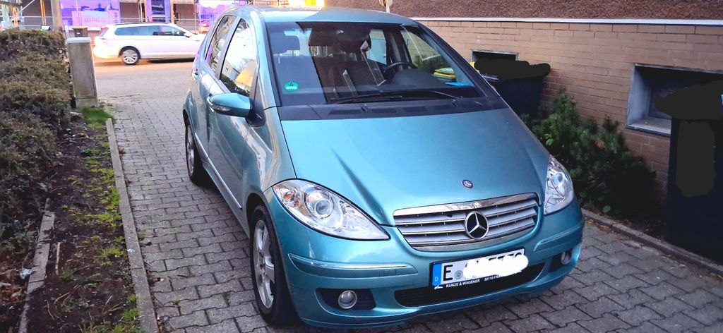 Mercedes-Benz A 180 214.000 km 1.800 &euro; Essen 45127