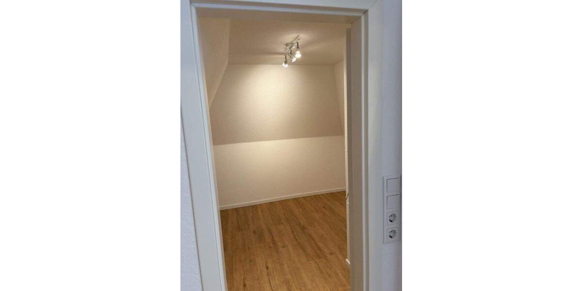 Einfamilienhaus Wuppertal Vohwinkel - 5 Zimmer, 282 m&sup2;, 780.000&euro; | Angebot:25657449