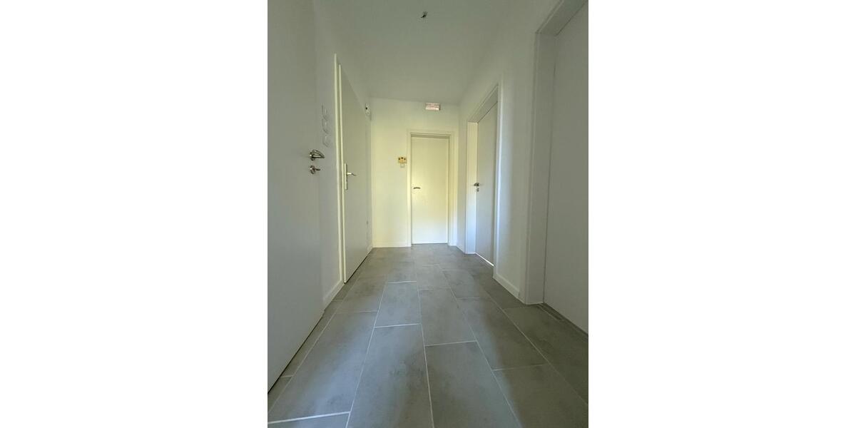 Etagenwohnung Duisburg Mittelmeiderich - 2 Zimmer, 72 m&sup2;, 880&euro; | Angebot:27565931