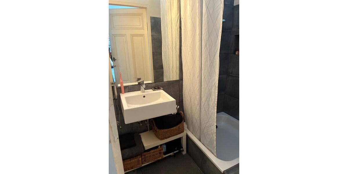 Erdgeschoßwohnung Wuppertal Arrenberg - 1 Zimmer, 30 m&sup2;, 415&euro; | Angebot:27535756