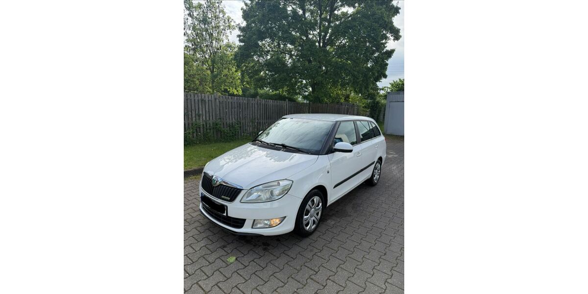 Skoda Fabia 201.000 km 3.590 &euro; Essen 45329