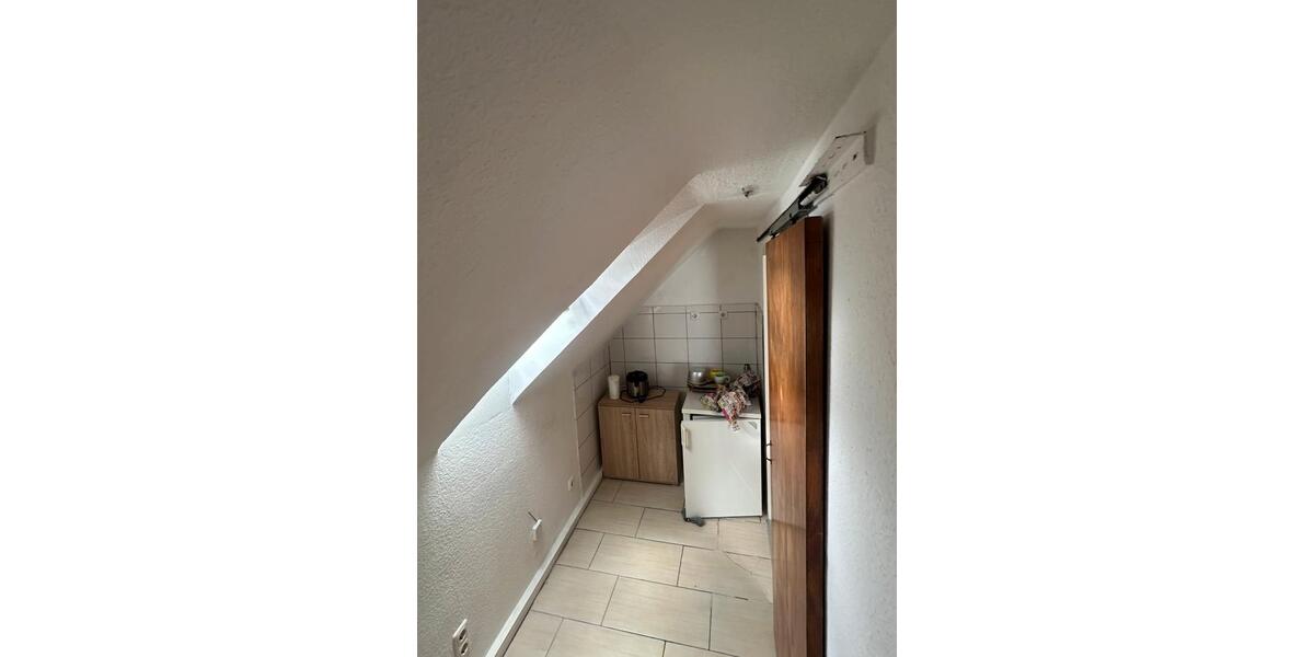 Dachgeschoßwohnung Oberhausen Alstaden - 2 Zimmer, 45 m&sup2;, 320&euro; | Angebot:27571261