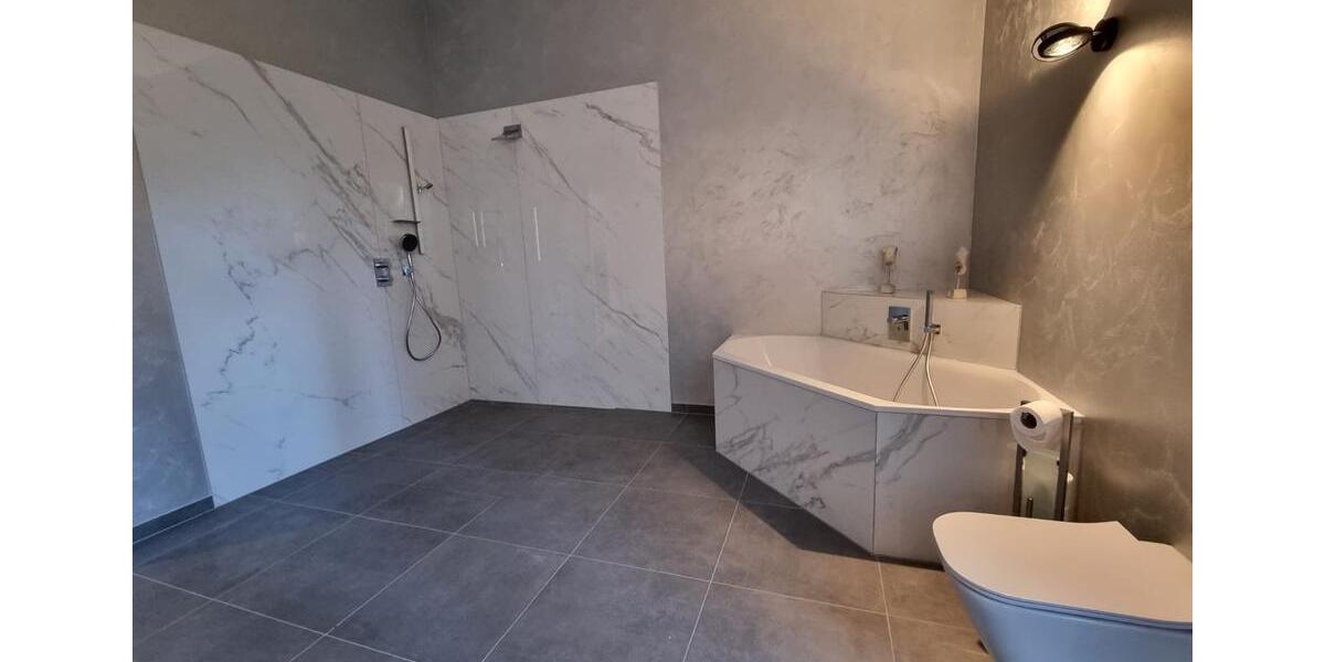 Erdgeschoßwohnung Wuppertal Gemarkung Langerfeld - 4 Zimmer, 200 m&sup2;, 3.000&euro; | Angebot:25394175