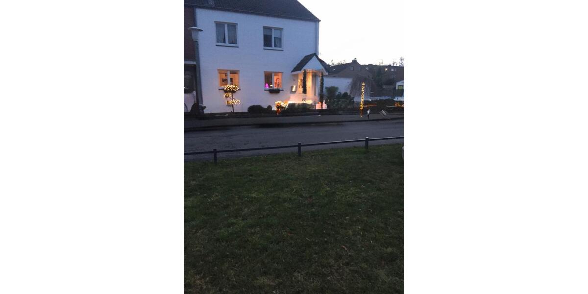 Reihenhaus Krefeld Benrad - 6 Zimmer, 145 m&sup2;, 499.000&euro; | Angebot:27198084