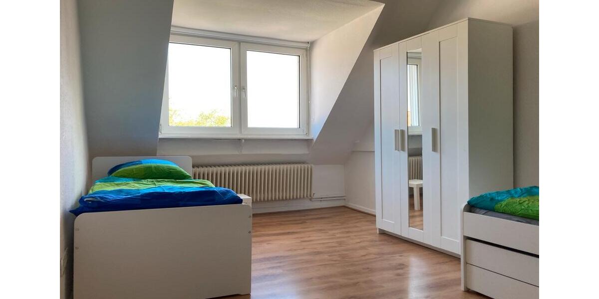 Etagenwohnung Wuppertal Gemarkung Vohwinkel - 4 Zimmer, 90 m&sup2;, 80&euro; | Angebot:24649180