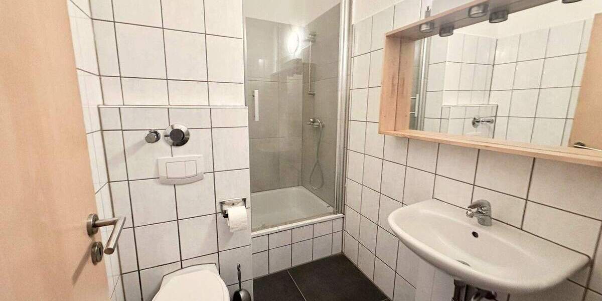 Mehrfamilienhaus, Wohnhaus Düsseldorf / Benrath Benrath - 9 Zimmer, 203 m&sup2;, 719.000&euro; | Angebot:25689239