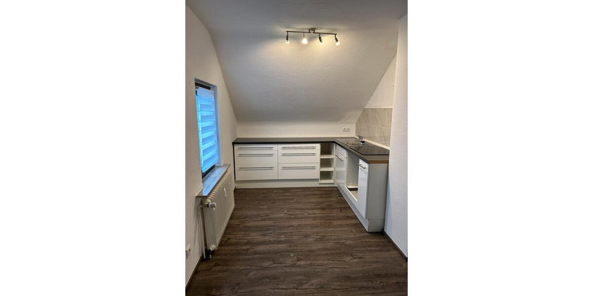 Dachgeschoßwohnung Wuppertal Gemarkung Elberfeld - 2 Zimmer, 50 m&sup2;, 680&euro; | Angebot:24819817