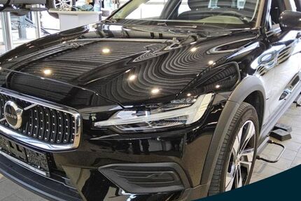 Volvo V60 Cross Country 37.341 km 35.980 &euro; Essen-Kray 45309