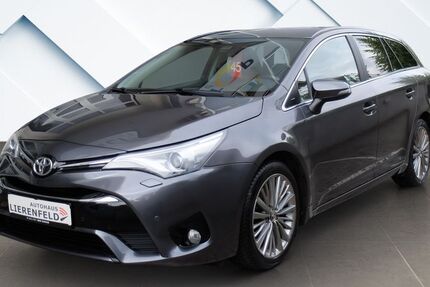 Toyota Avensis 100.000 km 12.490 &euro; Düsseldorf 40231