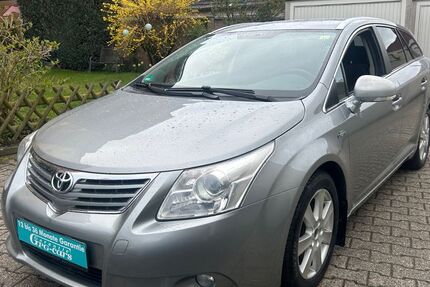 Toyota Avensis 170.000 km 7.250 &euro; Düsseldorf 40589